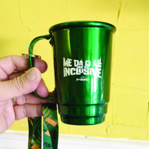 Caneca em alumínio de 300 ml e 500 ml